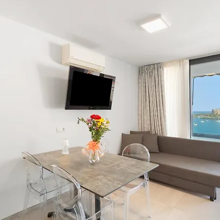 Ocean Wave Retreat Patalavaca